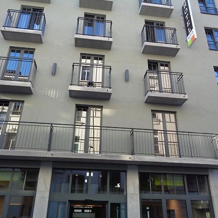 Brxxl 5 City Centre Hostel Bruxelles Extérieur photo